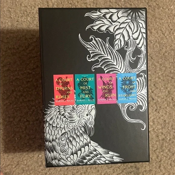 Sarah J. Maas Book Set - A Court of Thorns and Roses Series - Picture 3 of 4